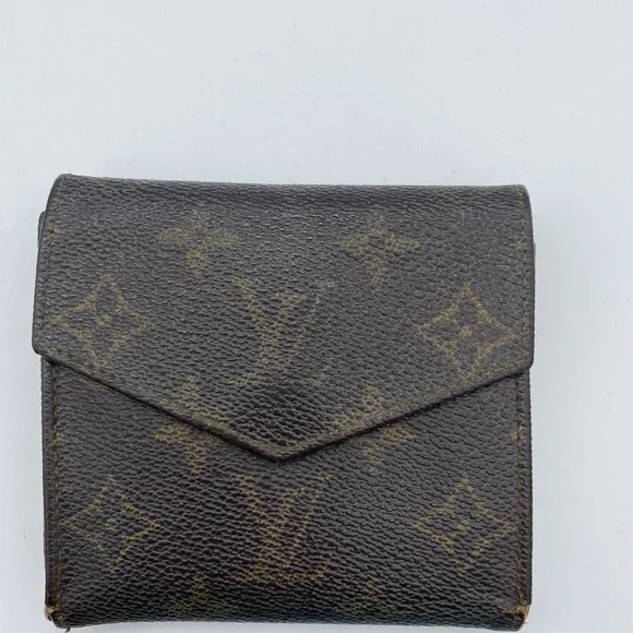 Louis Vuitton Vintage Compact Wallet